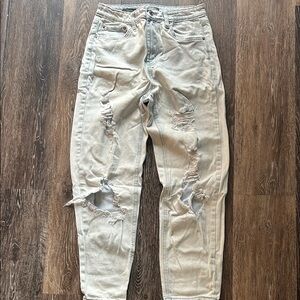 Wild Fable Distressed Light Gray Boyfriend Jeans